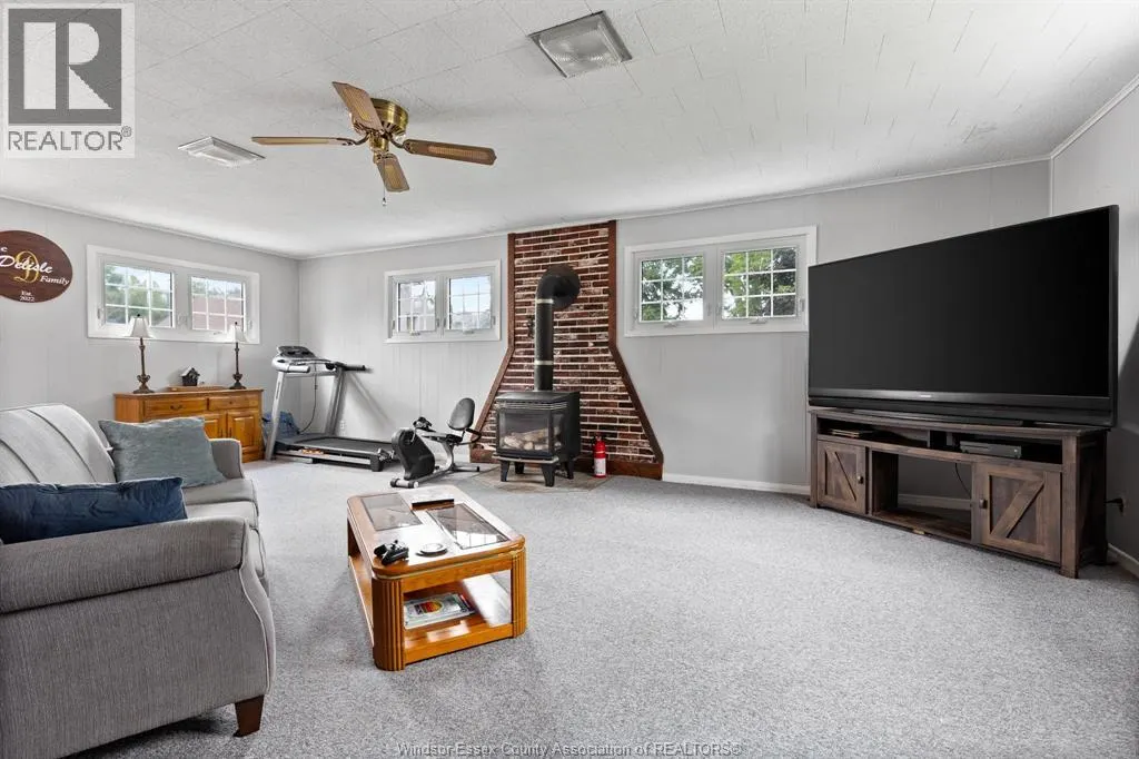 2585 Bouffard ROAD