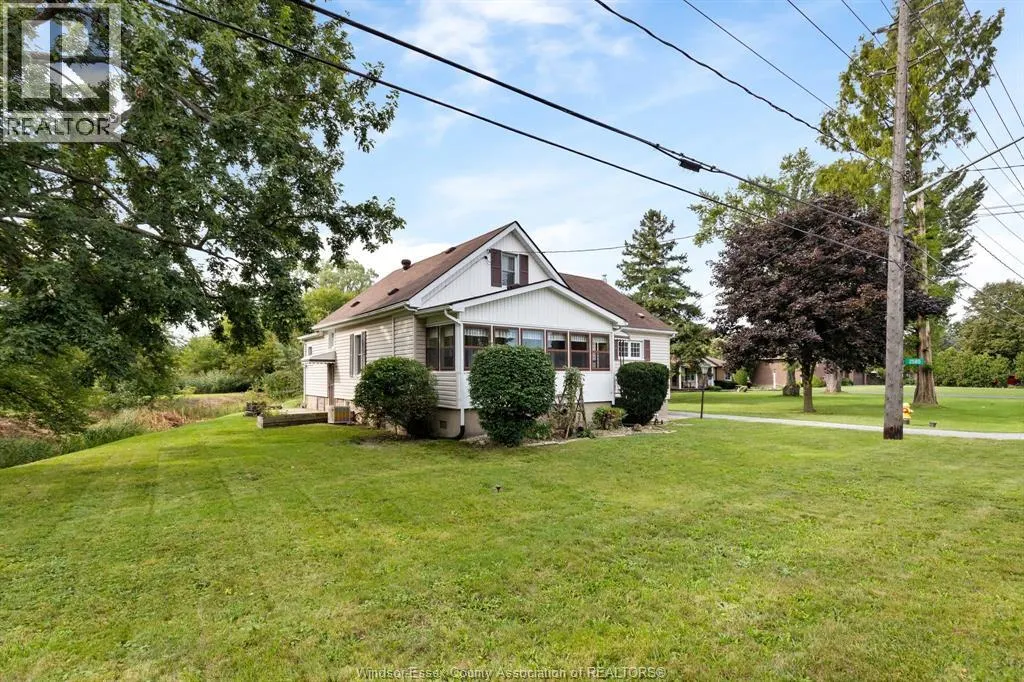 2585 Bouffard ROAD