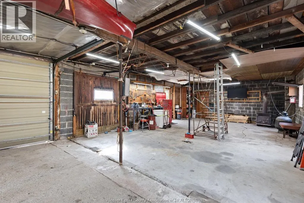 2585 Bouffard ROAD