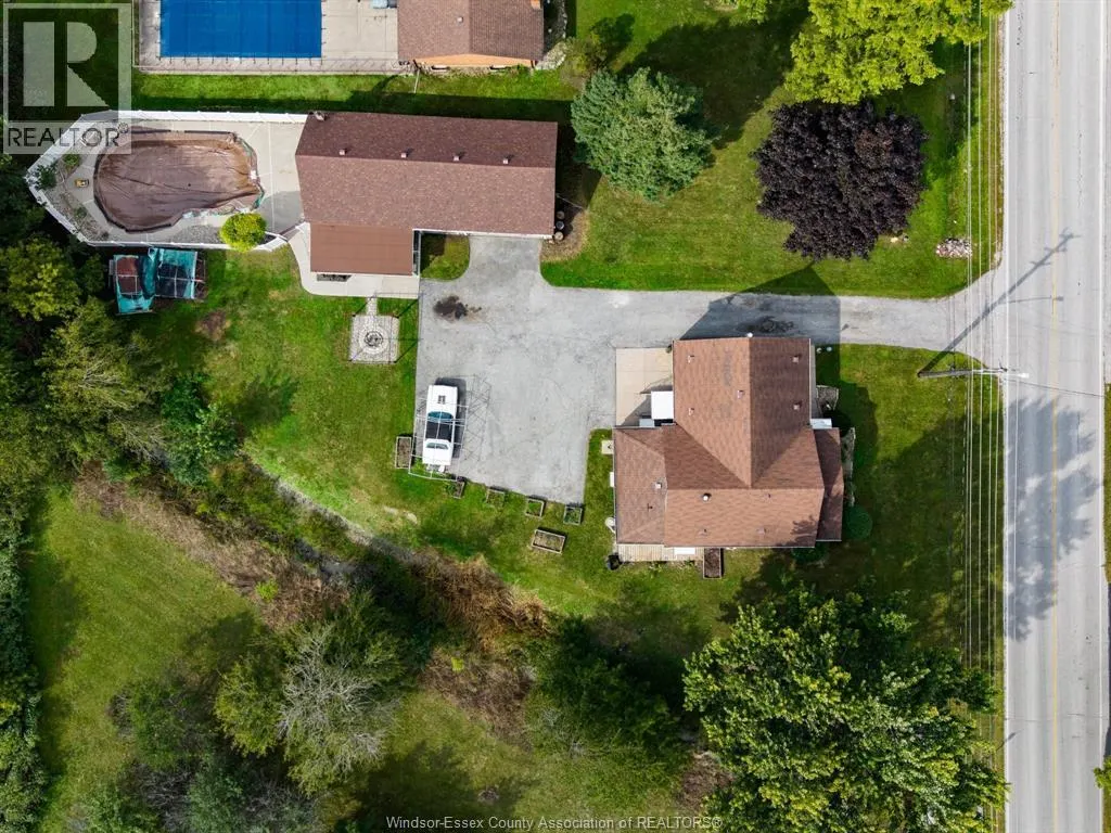2585 Bouffard ROAD