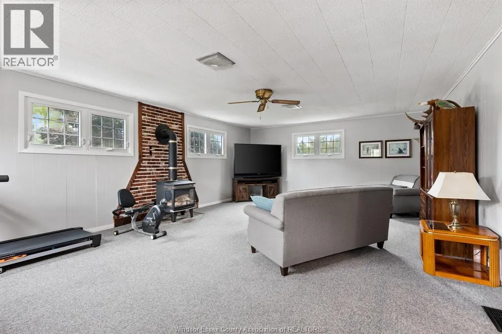 2585 Bouffard ROAD