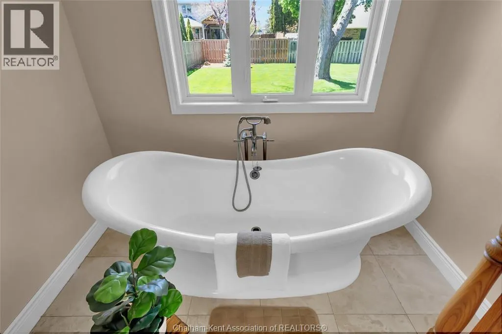 27 Cramar CRESCENT