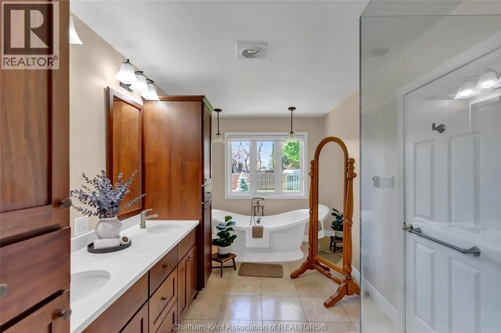 27 Cramar CRESCENT