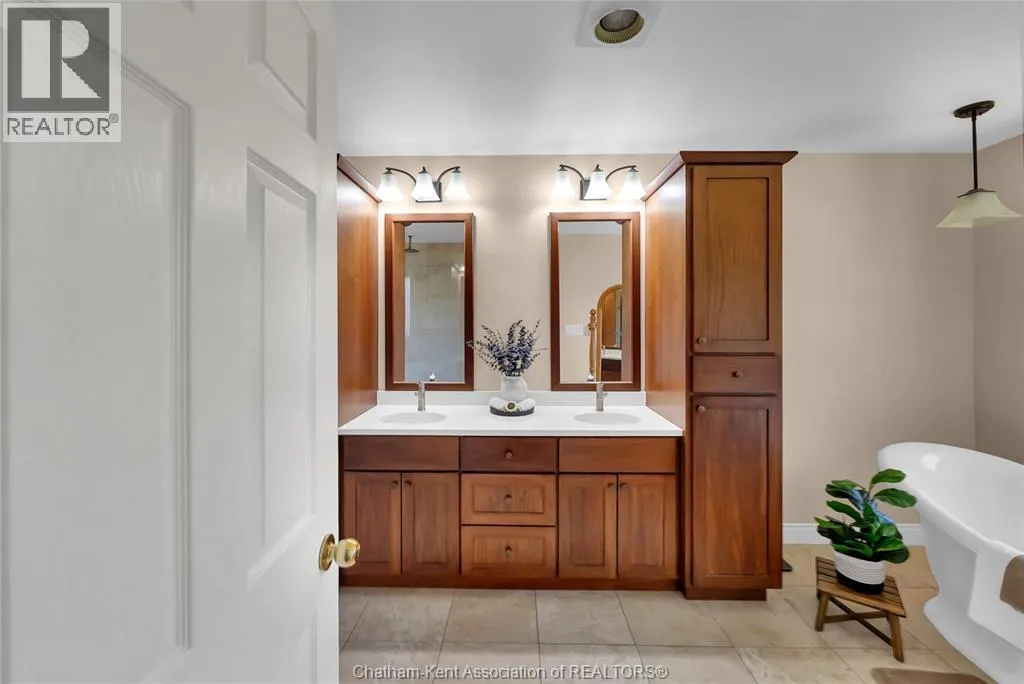 27 Cramar CRESCENT