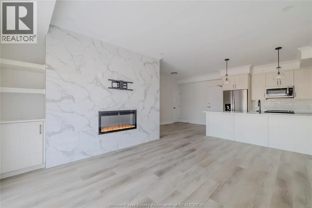 1740 A SPRUCEWOOD AVENUE Unit# 301