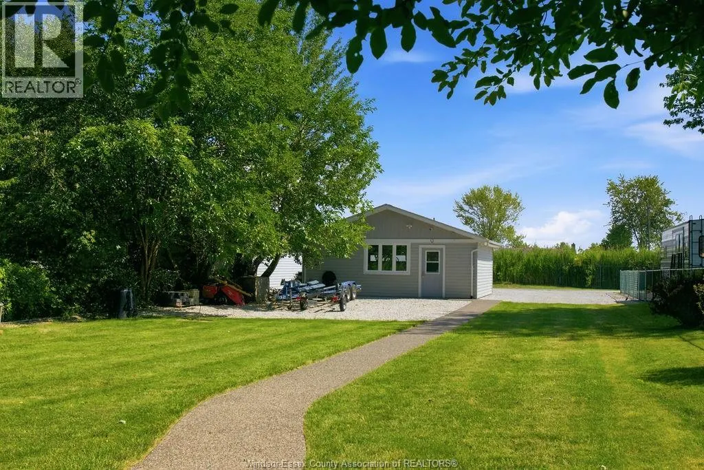 431 CHARRON BEACH
