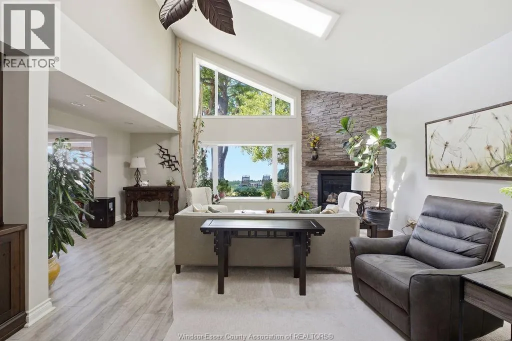 431 CHARRON BEACH