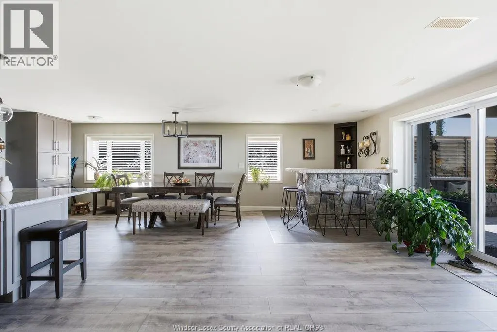 431 CHARRON BEACH