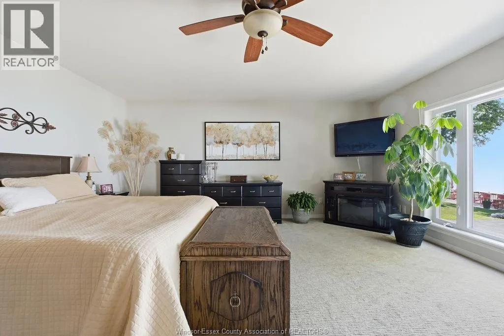 431 CHARRON BEACH