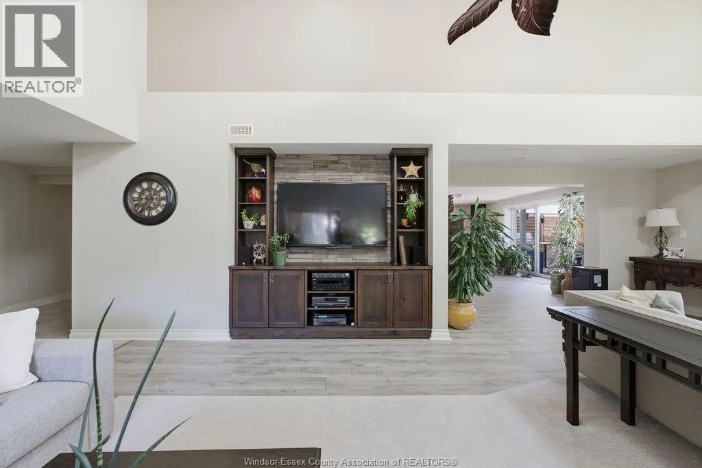 431 CHARRON BEACH