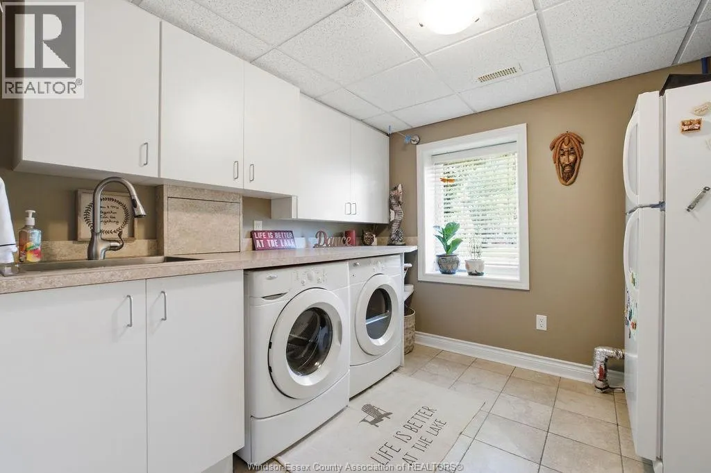 431 CHARRON BEACH