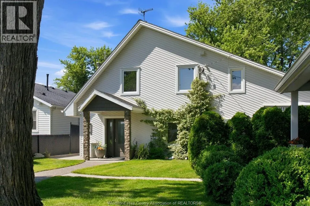 431 CHARRON BEACH