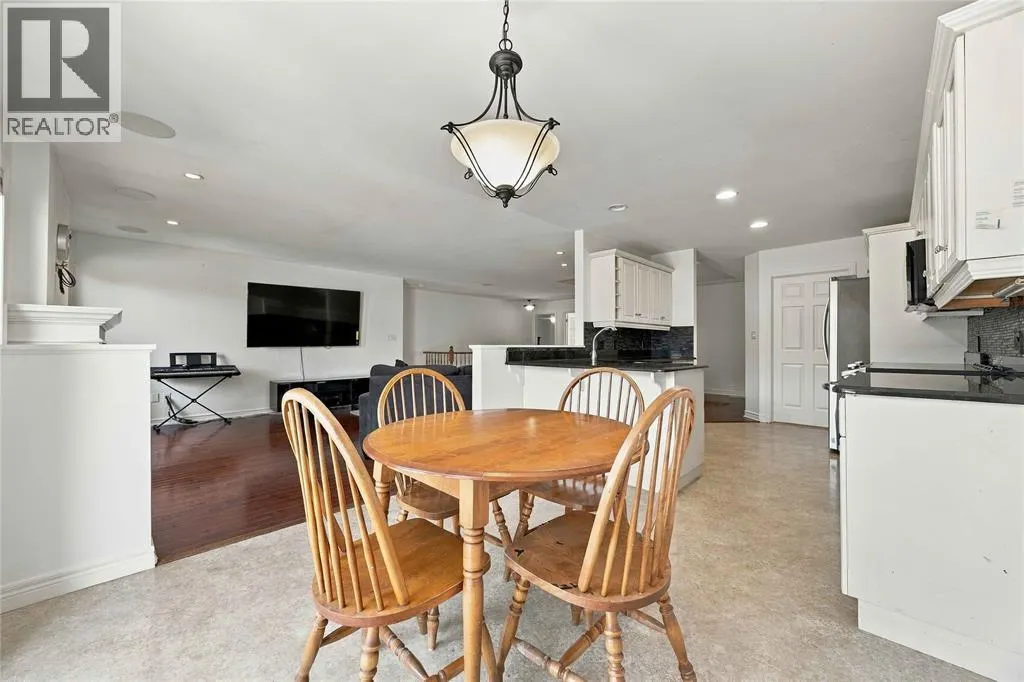 612 GRAYCLIFF DRIVE