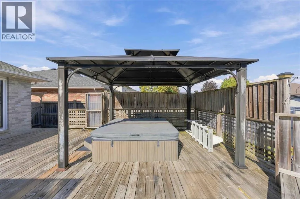 612 GRAYCLIFF DRIVE