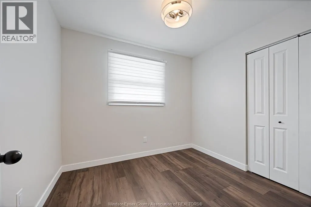 945 LAURIER