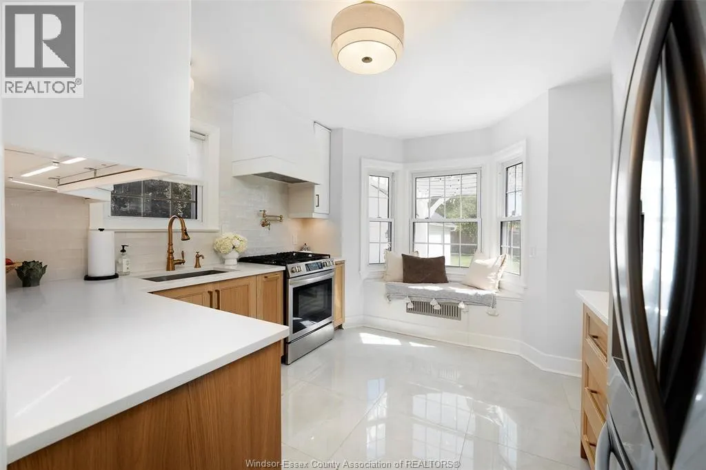114 WALNUT STREET North