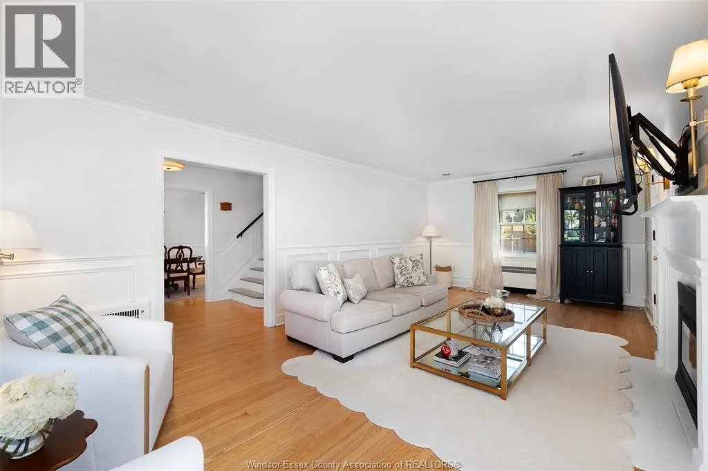114 WALNUT STREET North