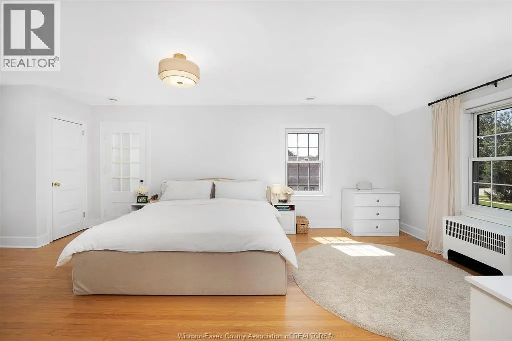114 WALNUT STREET North