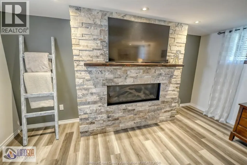 243 HAWTHORN