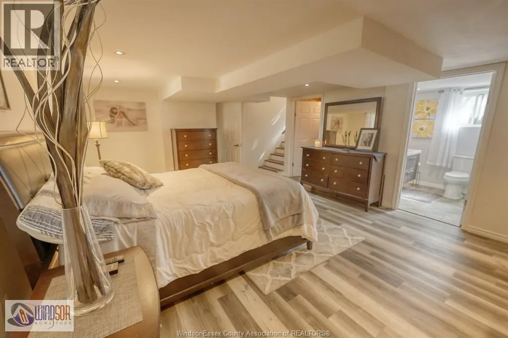 243 HAWTHORN