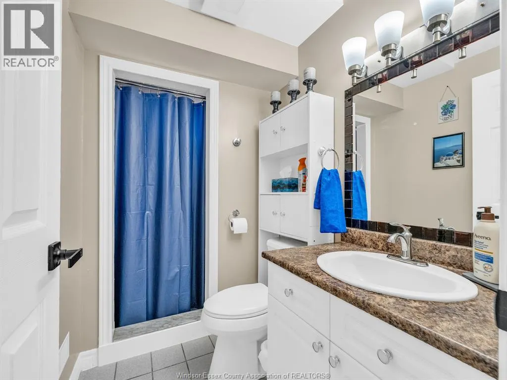 2575 WILDBERRY