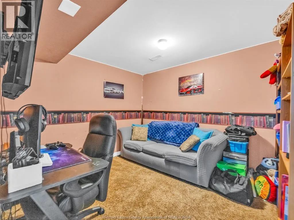 2575 WILDBERRY