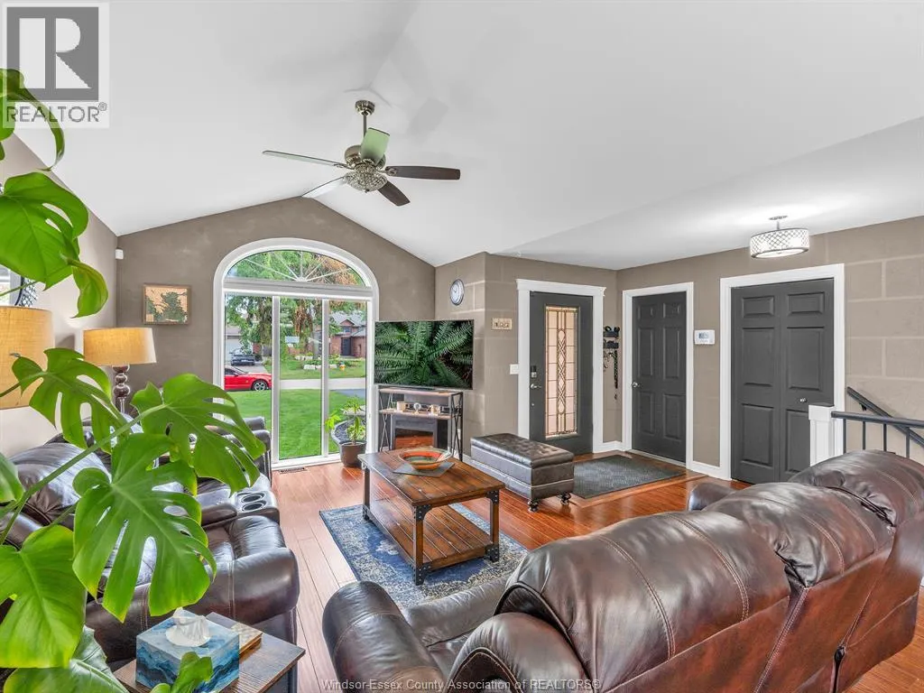 2575 WILDBERRY