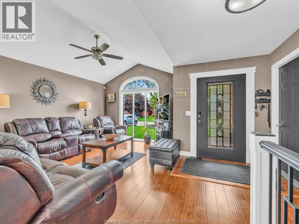 2575 WILDBERRY