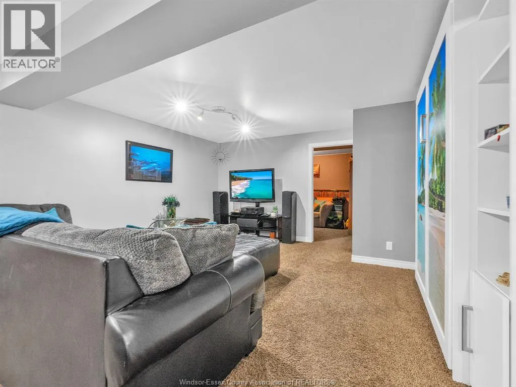 2575 WILDBERRY