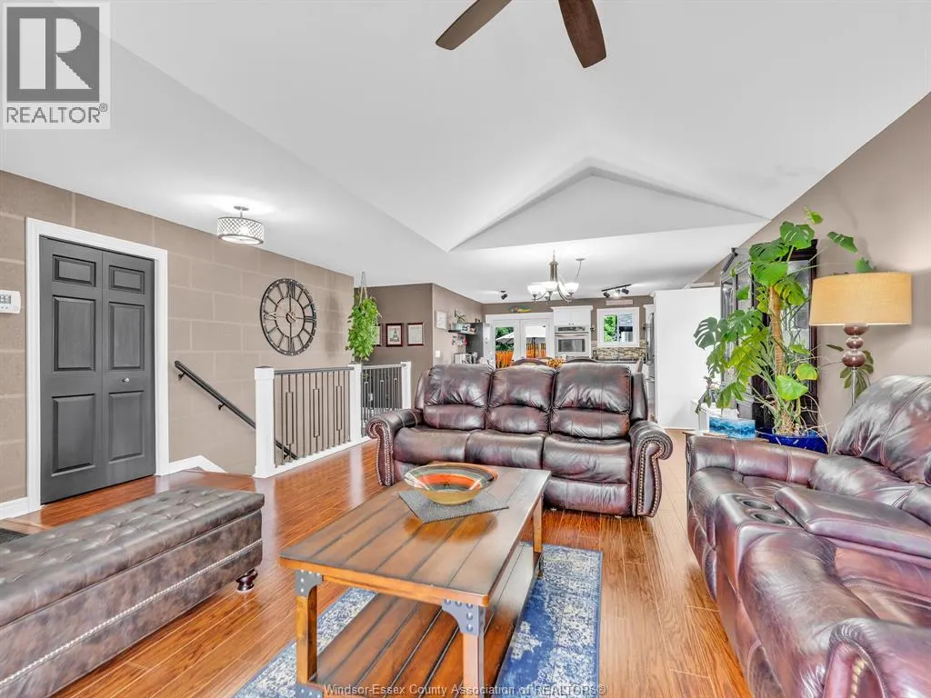 2575 WILDBERRY