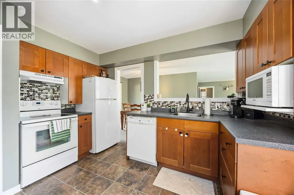 772 KEMSLEY DRIVE