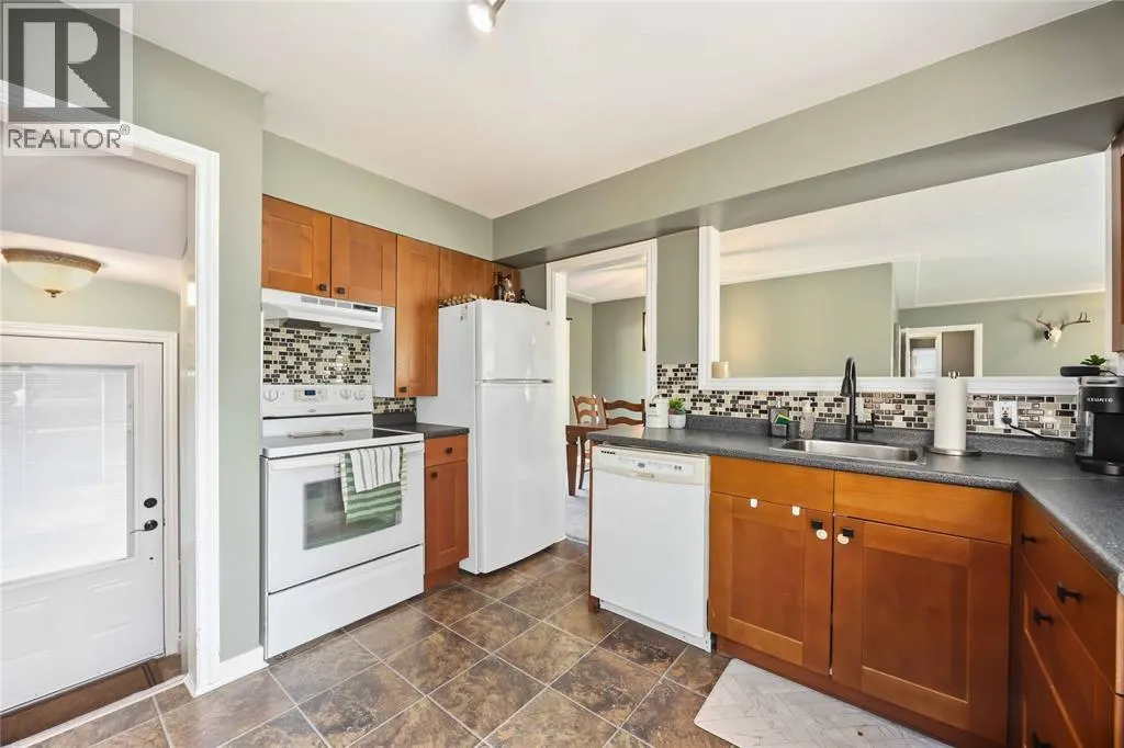 772 KEMSLEY DRIVE