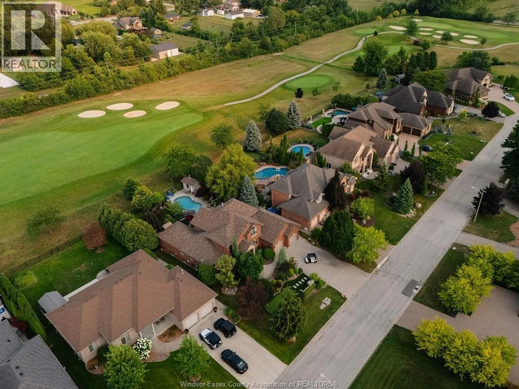 205 CLUBVIEW DRIVE