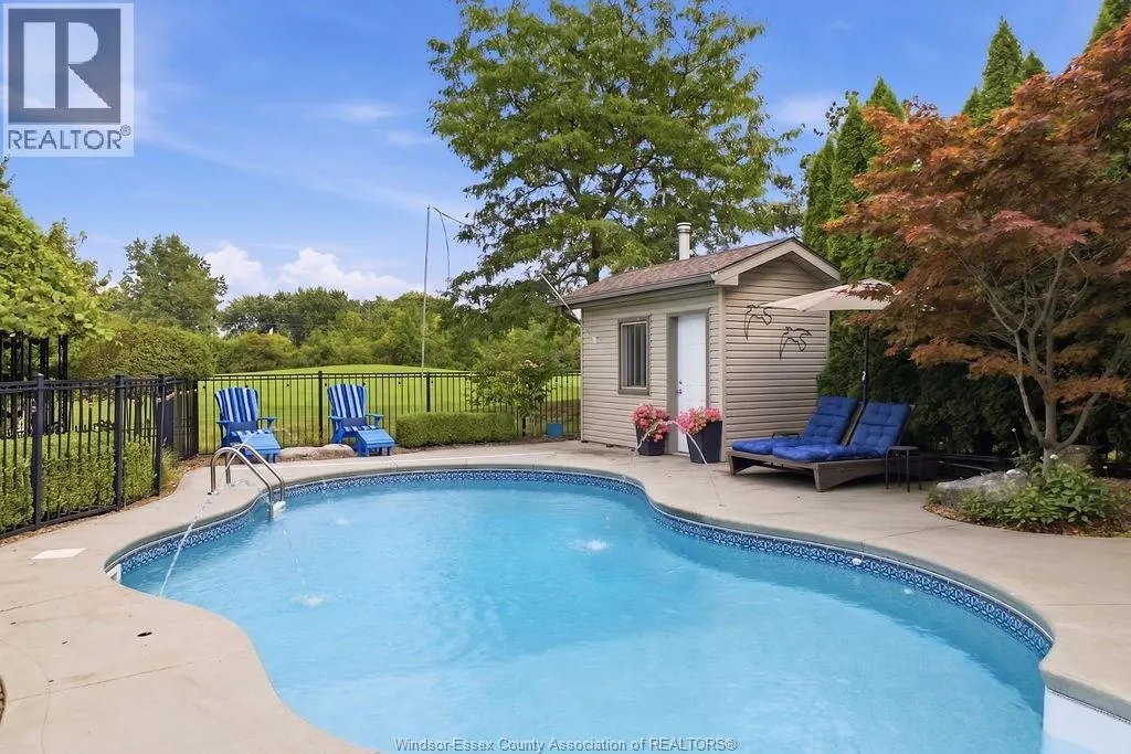 205 CLUBVIEW DRIVE
