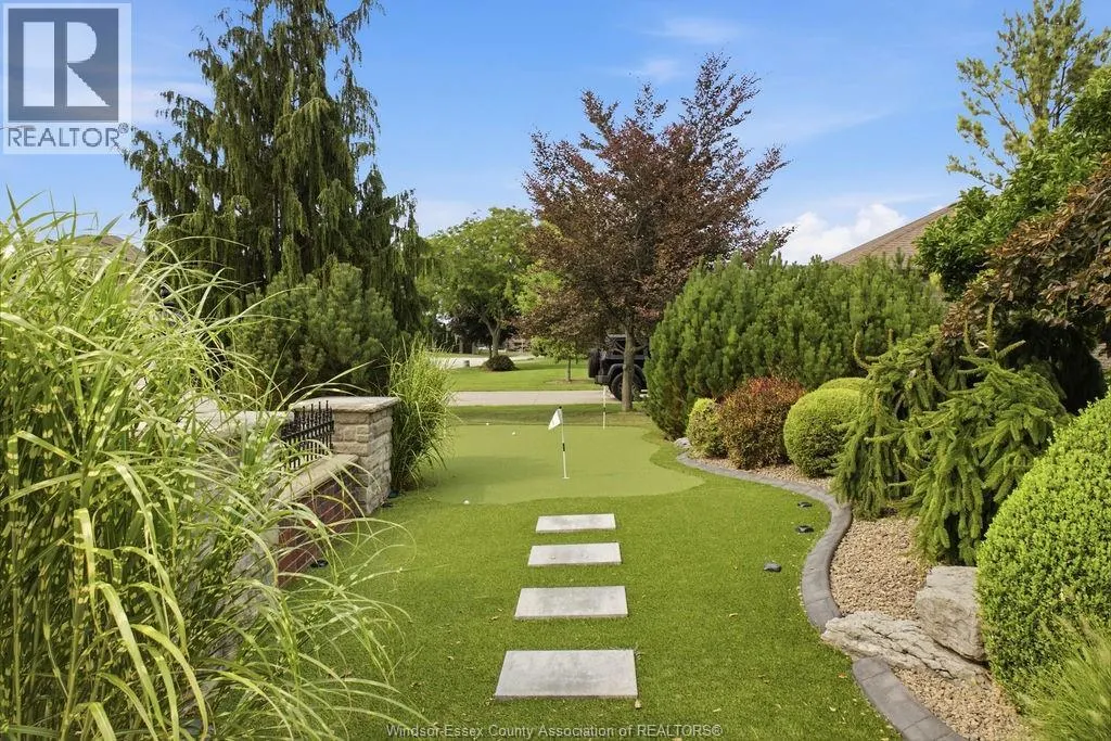 205 CLUBVIEW DRIVE