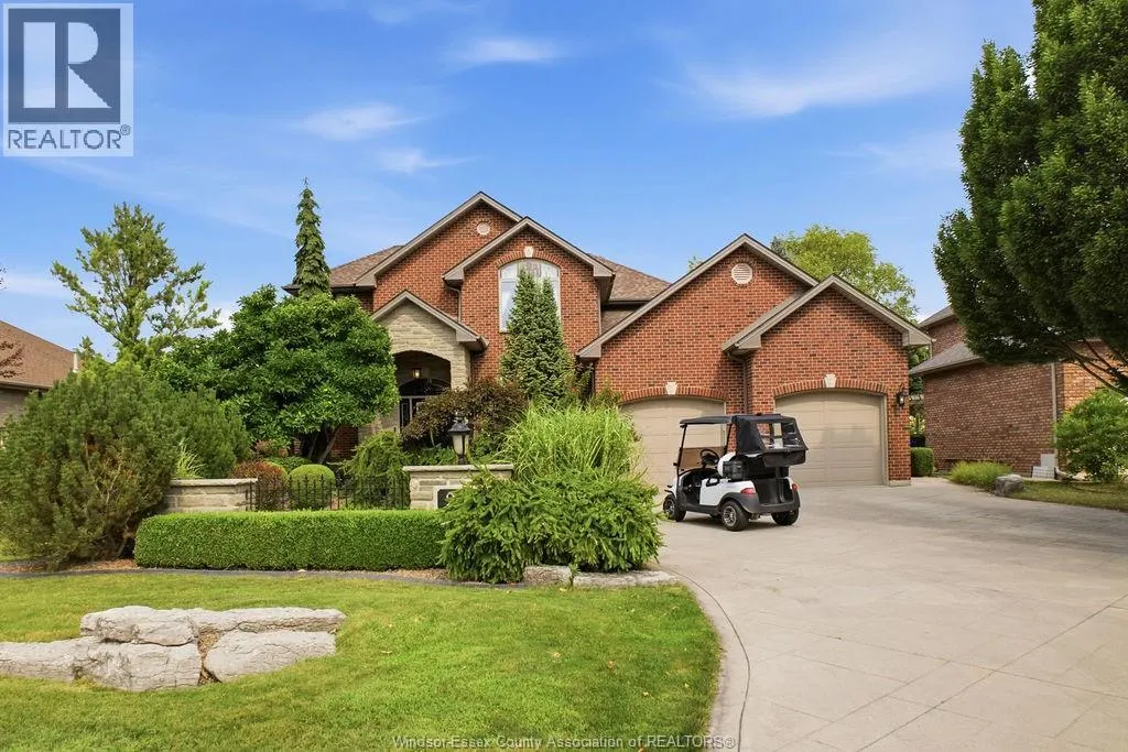 205 CLUBVIEW DRIVE