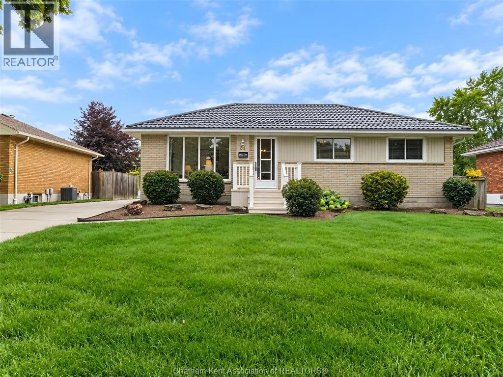 84 Holland AVENUE