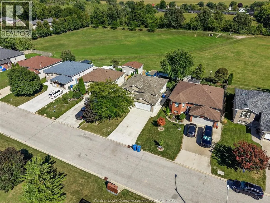 584 PETTYPIECE DRIVE