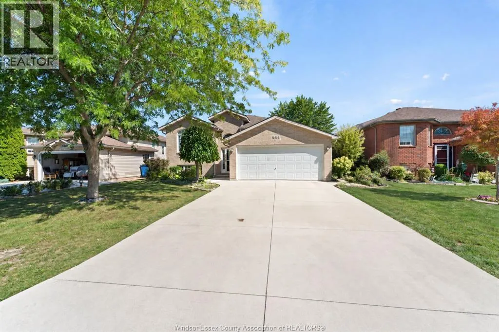 584 PETTYPIECE DRIVE