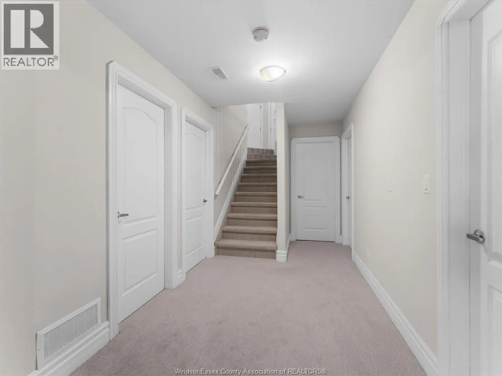 139 Woodycrest AVENUE