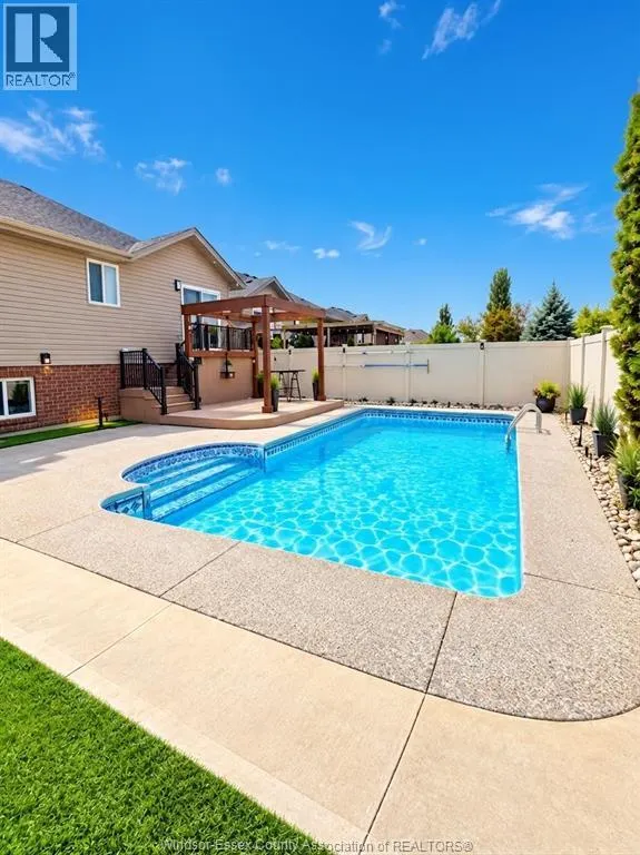 1358 COLONIAL CROSSING