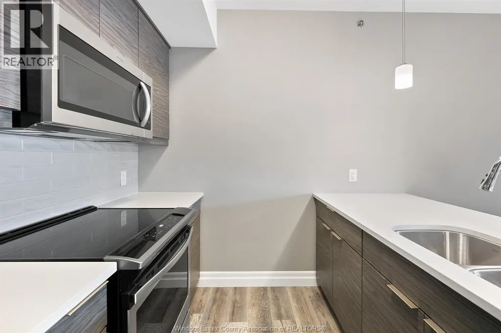 716 BROWNSTONE Unit# 105