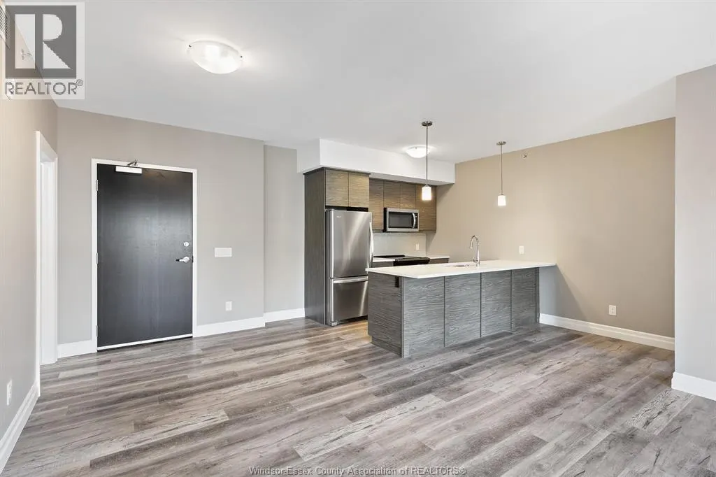 716 BROWNSTONE Unit# 105