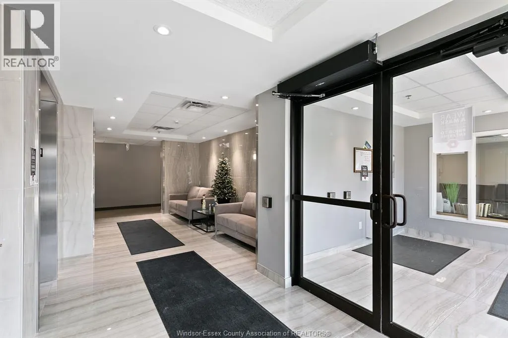 716 BROWNSTONE Unit# 105