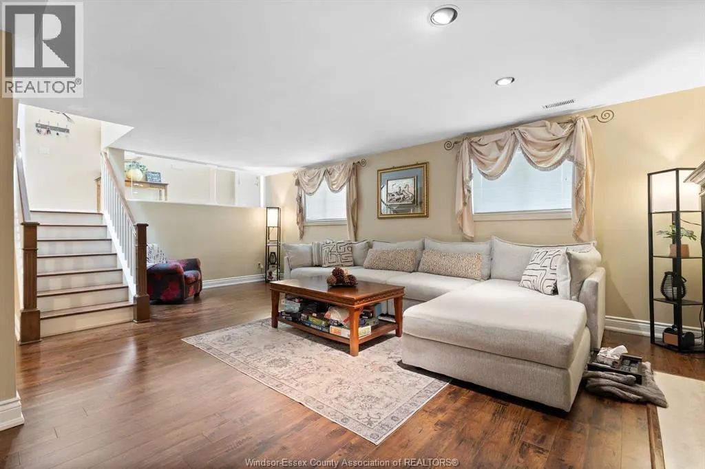 2085 EDGEMORE