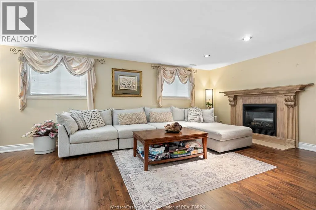 2085 EDGEMORE
