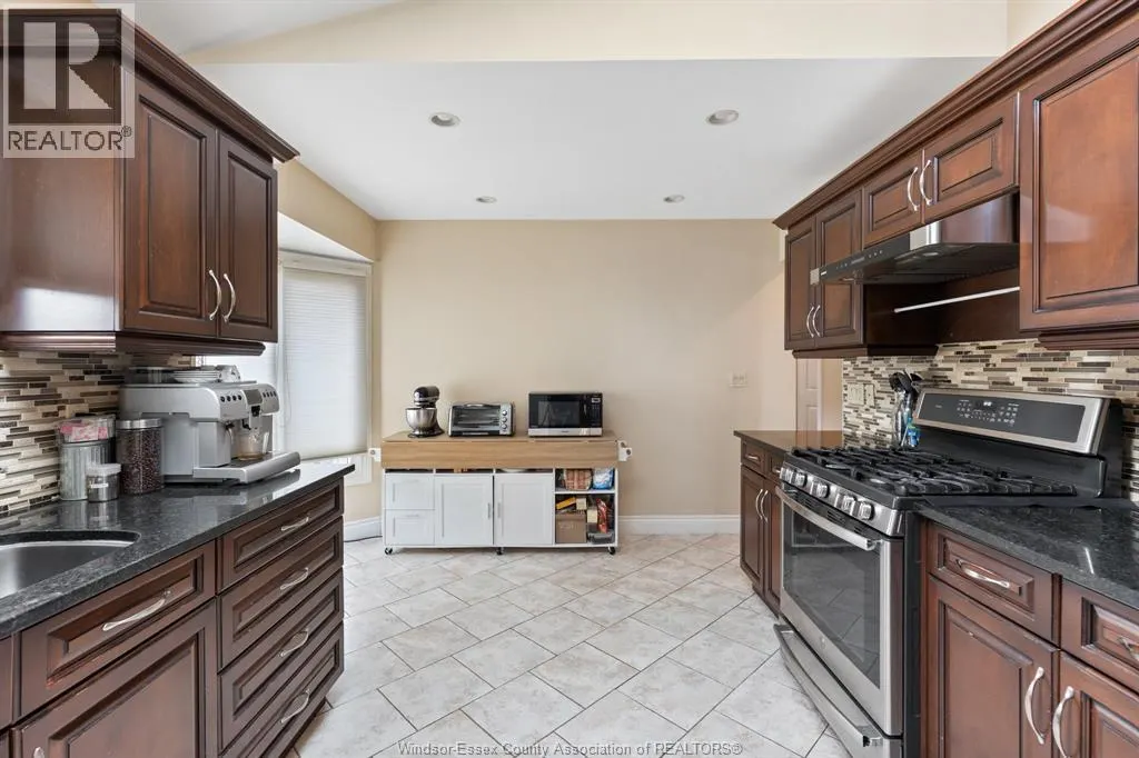2085 EDGEMORE