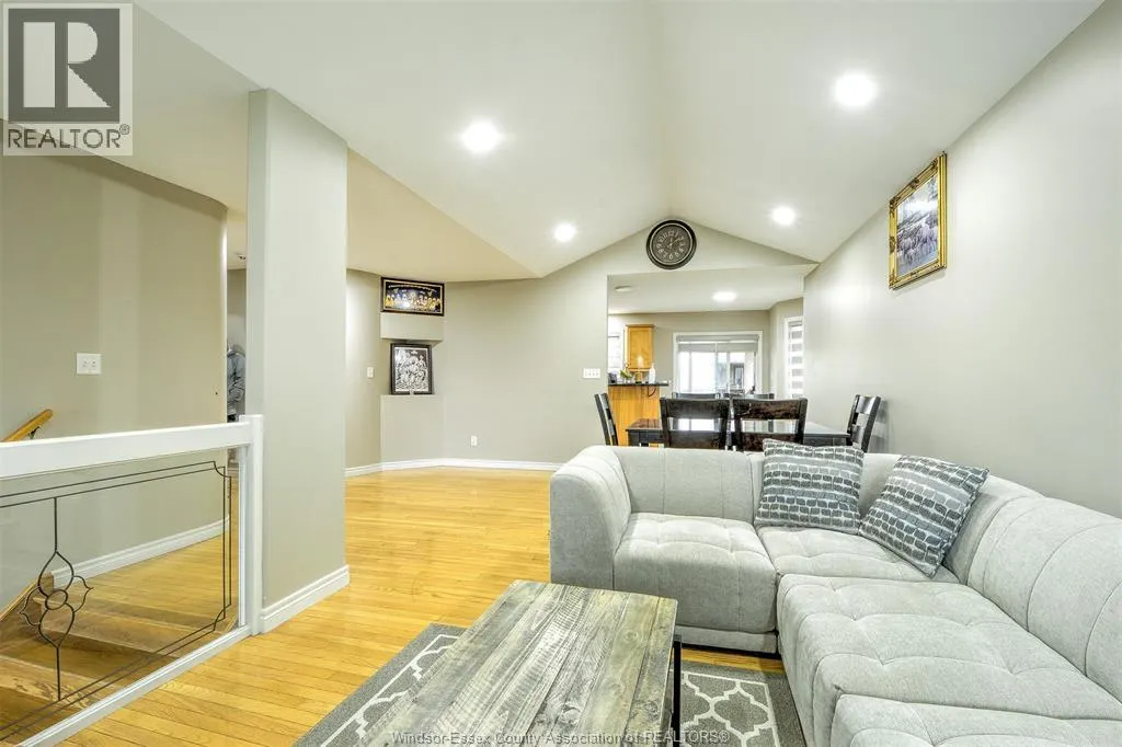 160 BRANTON CRESCENT