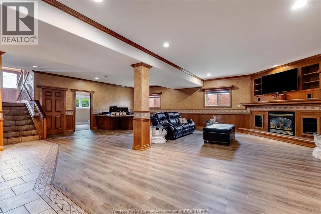 35 Normandy AVENUE