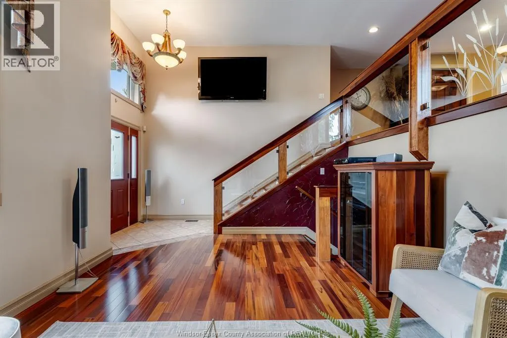 35 Normandy AVENUE